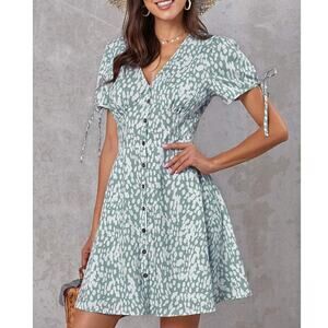 Mislish green white floral dots v-neck button front knot sleeve mini dress small